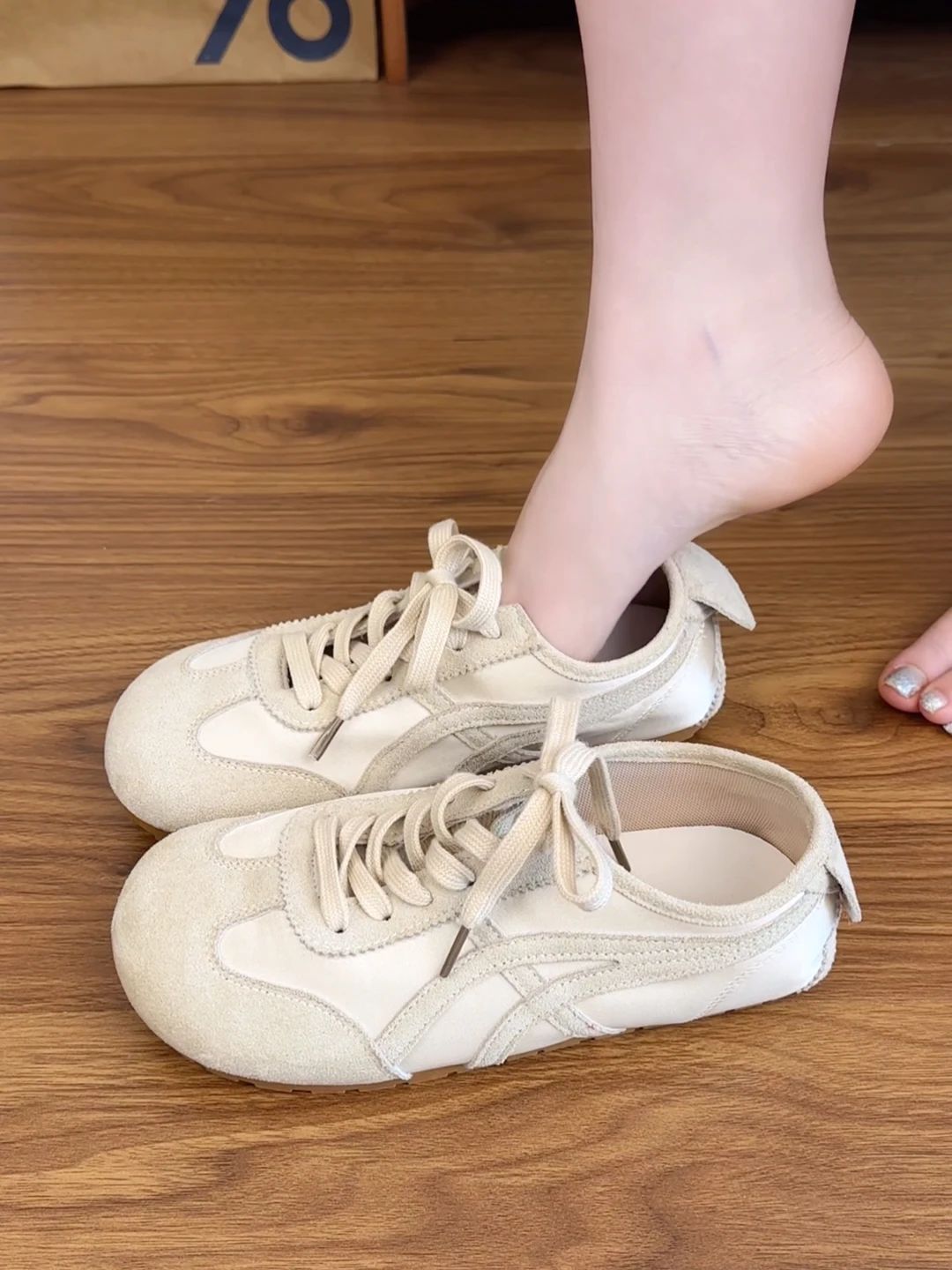 低帮 系带  - VALI鞋履AI设计主图