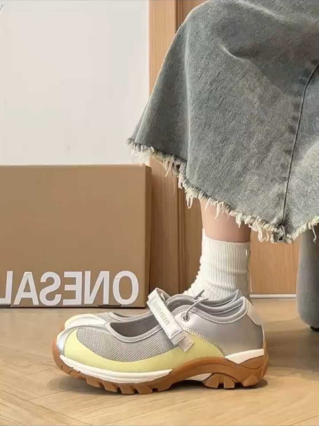  - VALI鞋履AI设计主图