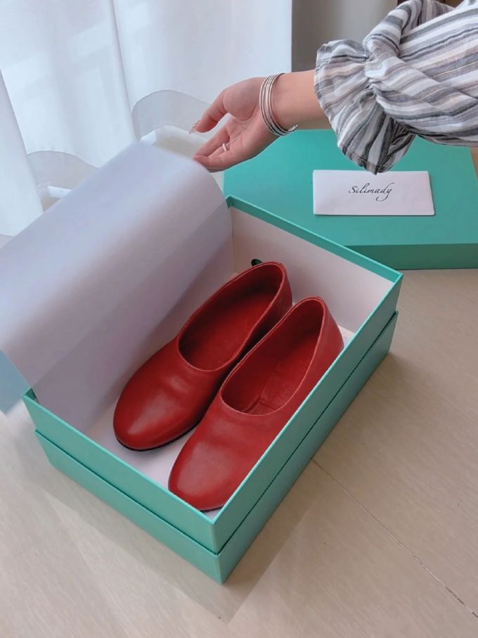 圆头 低帮 中口鞋 皮革 