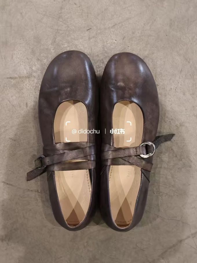 圆头 袢扣 中口鞋 皮革 