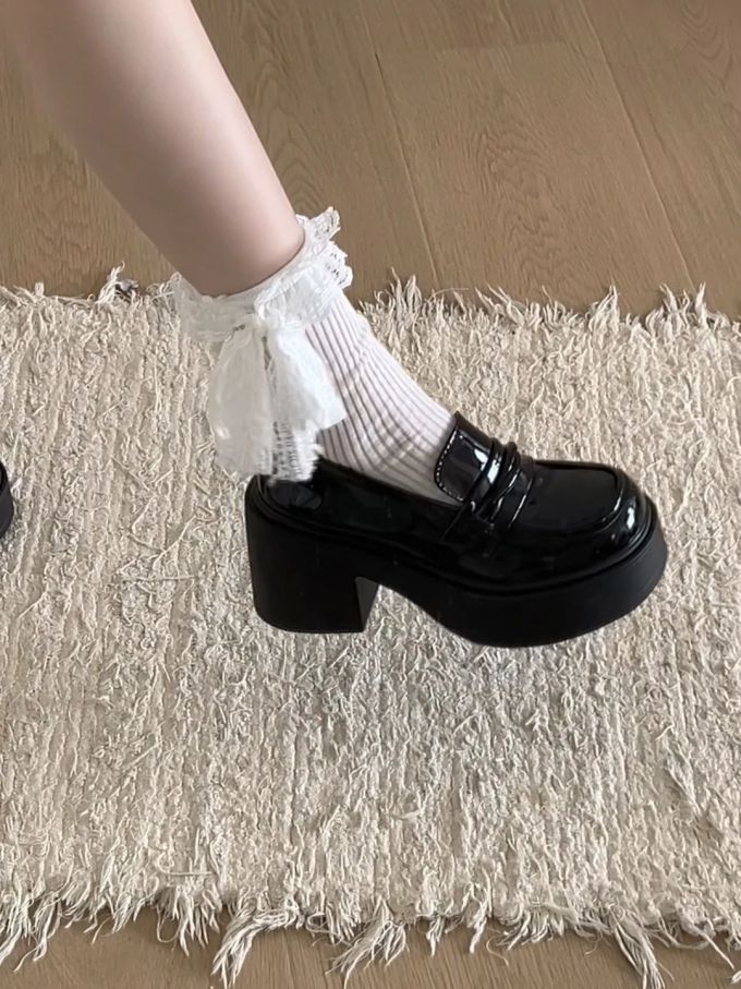 圆头 低帮 一脚蹬 深口鞋 皮革 
