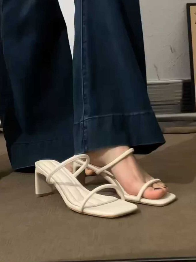 中跟 粗跟 无帮 皮革 