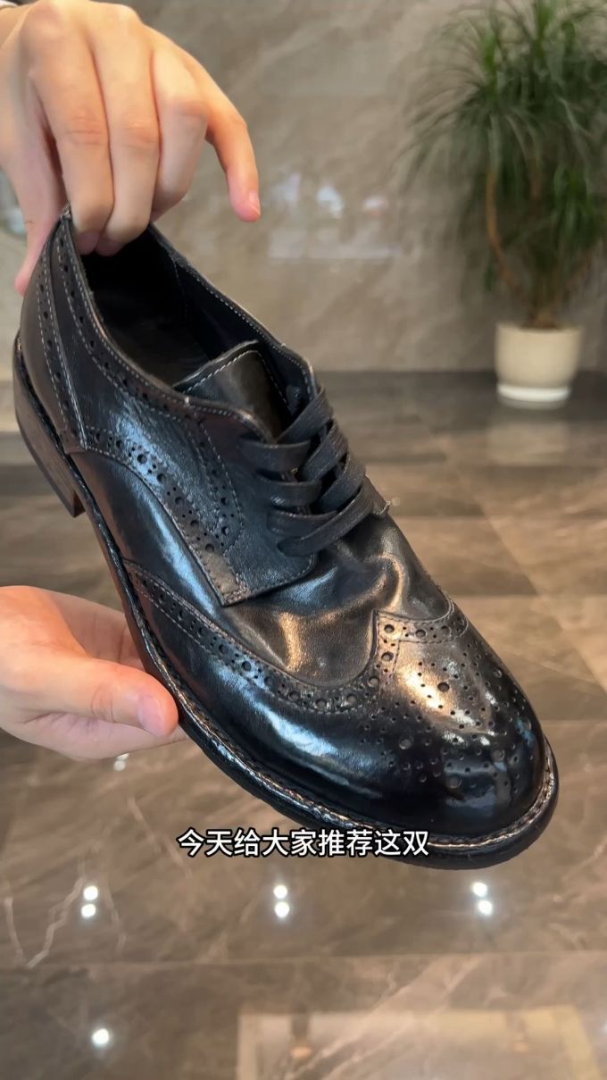 圆头 系带 皮革