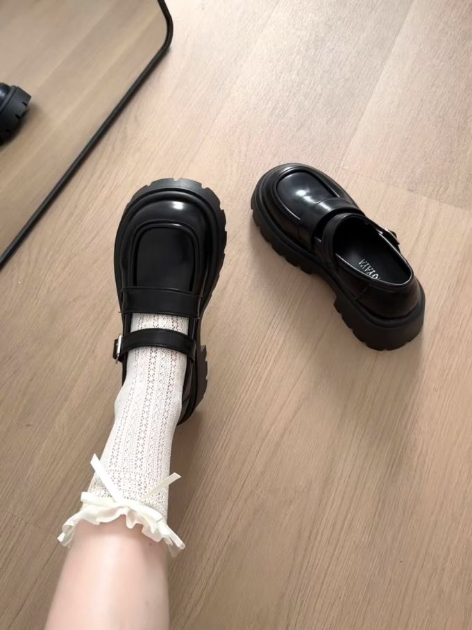 圆头 袢扣 中口鞋 皮革 