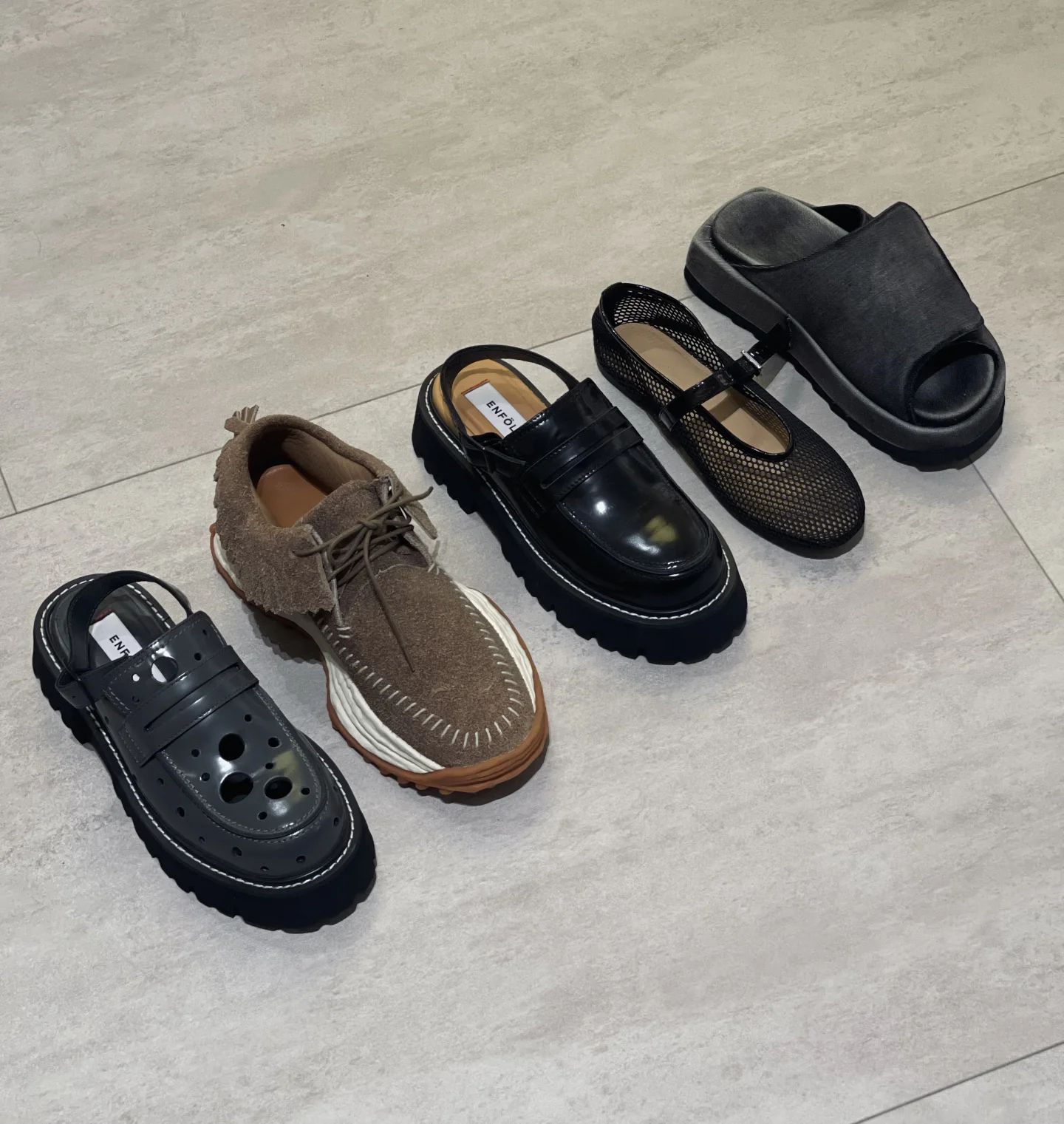 圆头 系带 皮革  - VALI鞋履AI设计主图