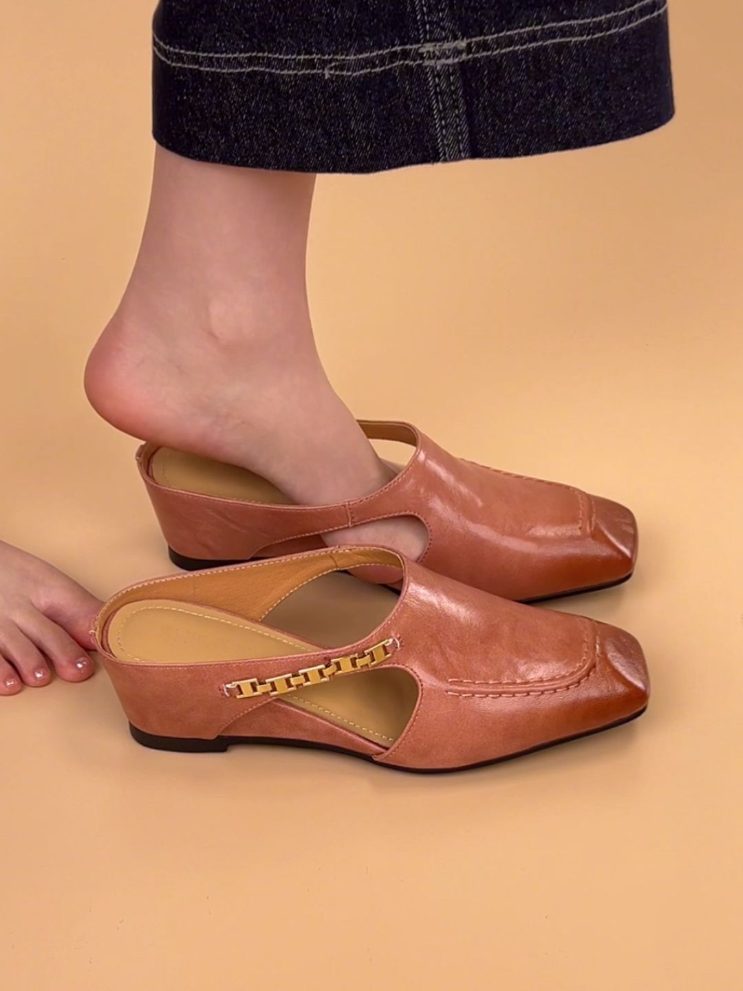 方头 中口鞋 皮革  - VALI鞋履AI设计主图