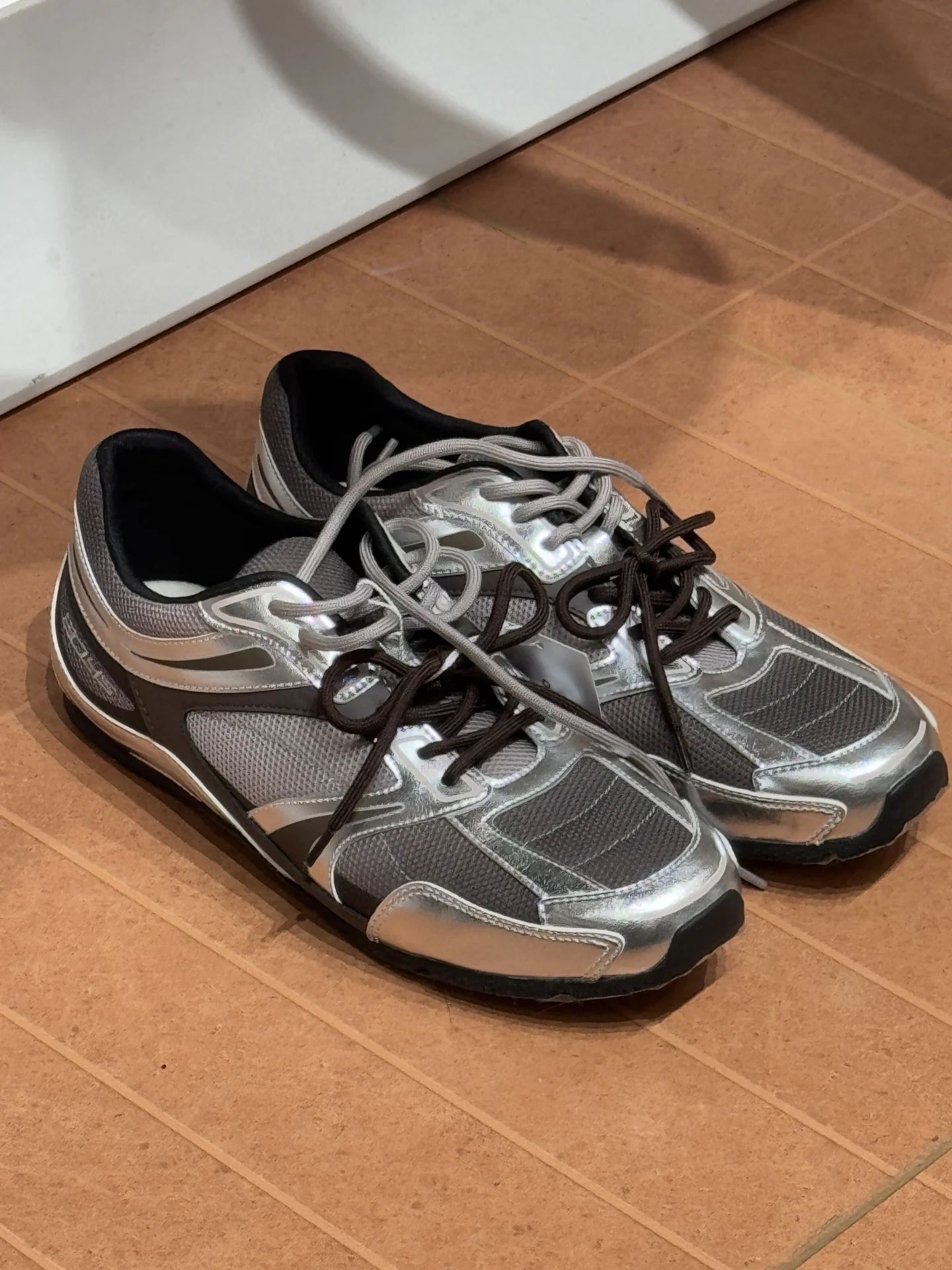 低帮 系带  - VALI鞋履AI设计主图