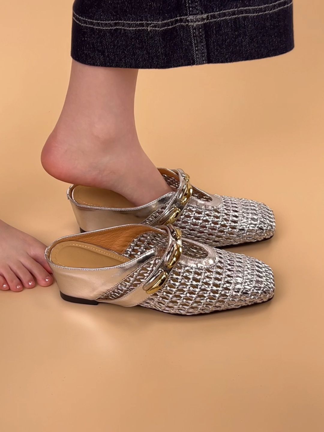 无帮  - VALI鞋履AI设计主图