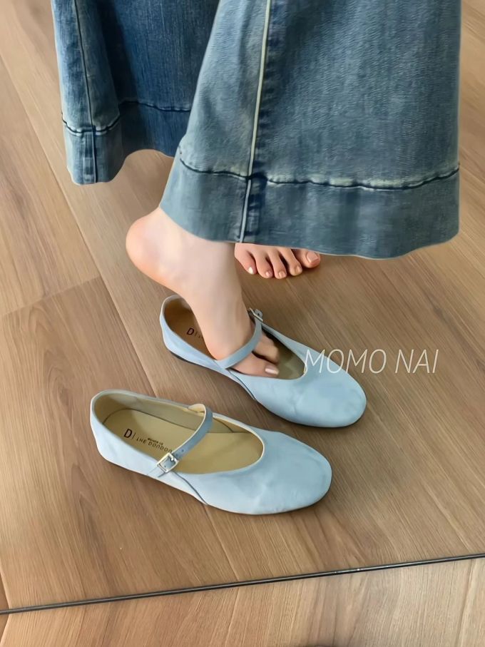圆头 袢扣 浅口鞋 皮革
