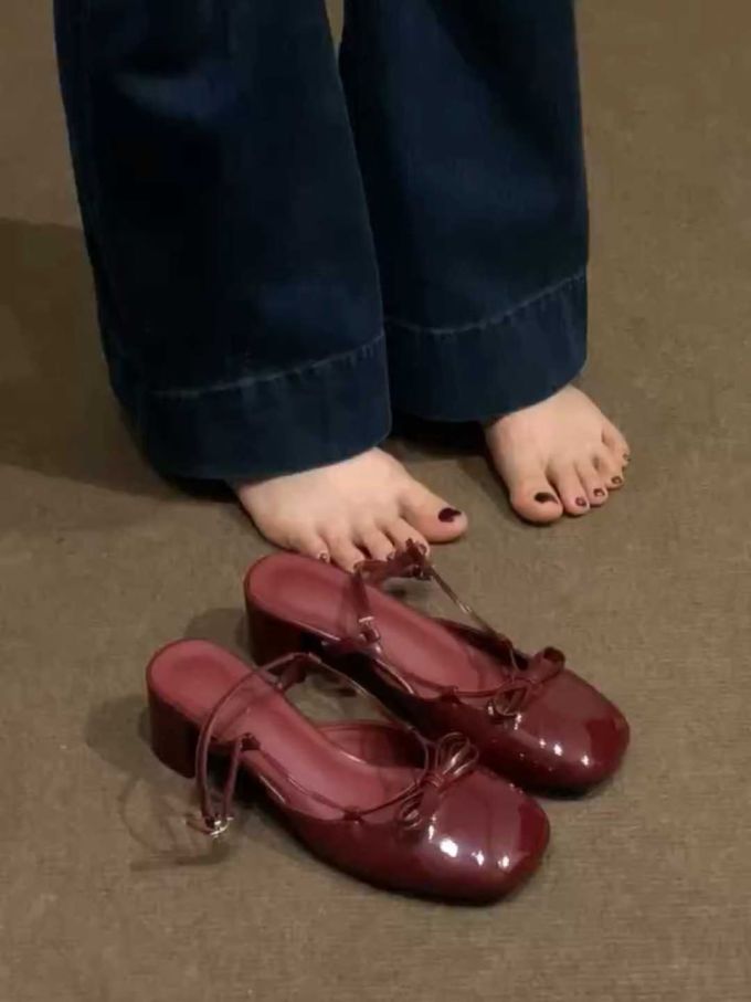 圆头 无帮 袢扣 中口鞋 皮革 