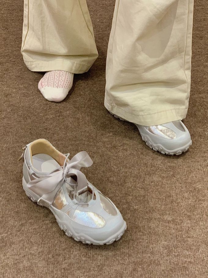 圆头 低帮 系带 中口鞋 皮革 