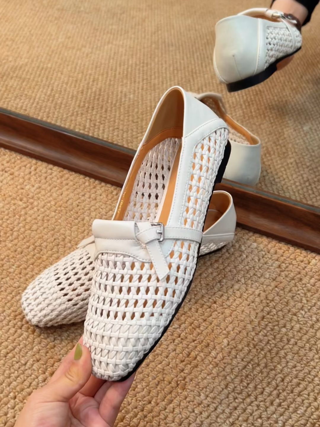 圆头 深口鞋 网面  - VALI鞋履AI设计主图