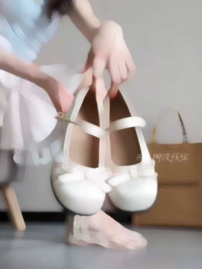 低帮 中口鞋 
