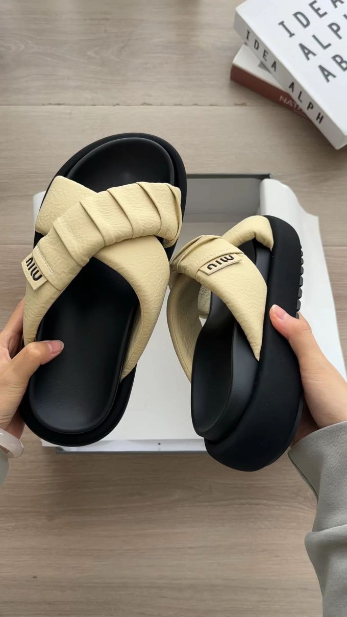 无帮 皮革