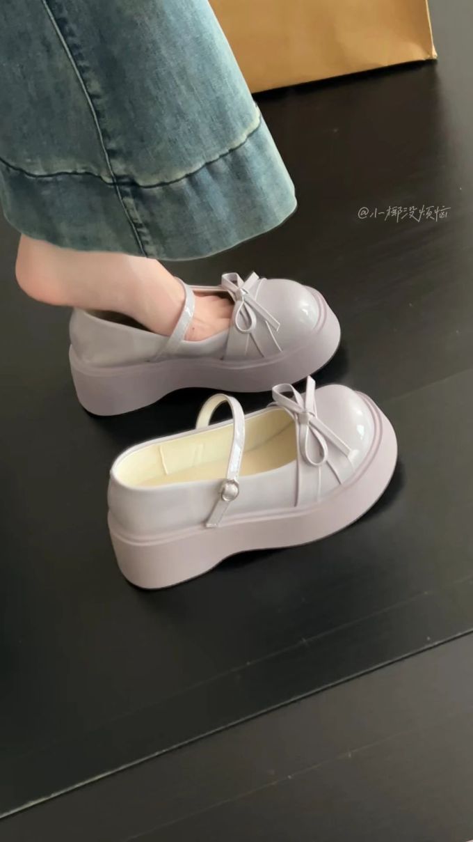 圆头 中口鞋 皮革