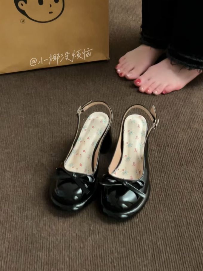 无帮 袢扣 皮革