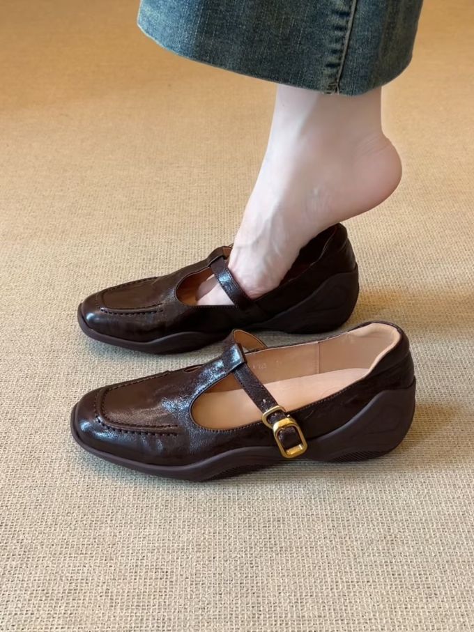圆头 袢扣 中口鞋 皮革