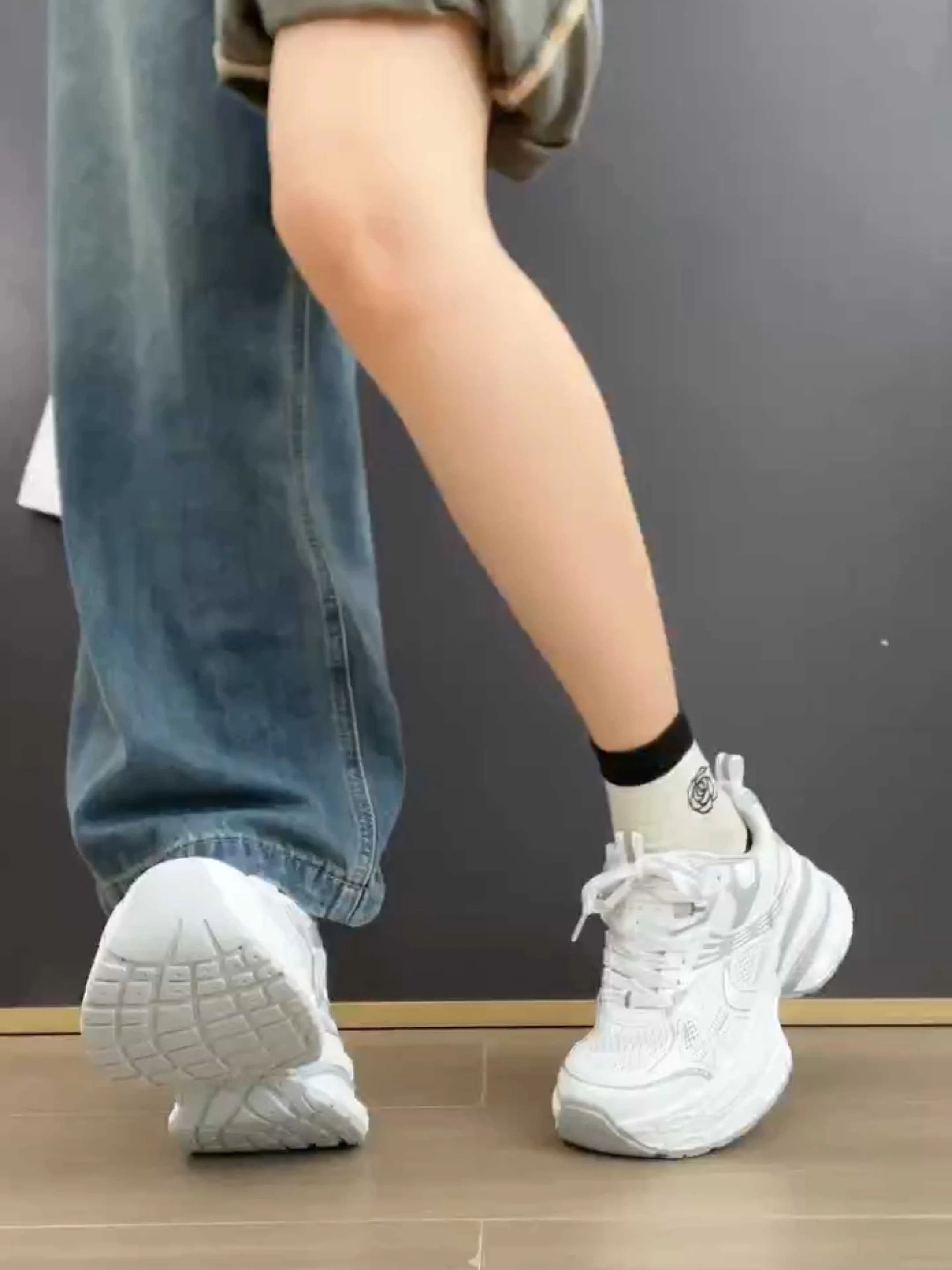 中帮 系带  - VALI鞋履AI设计主图