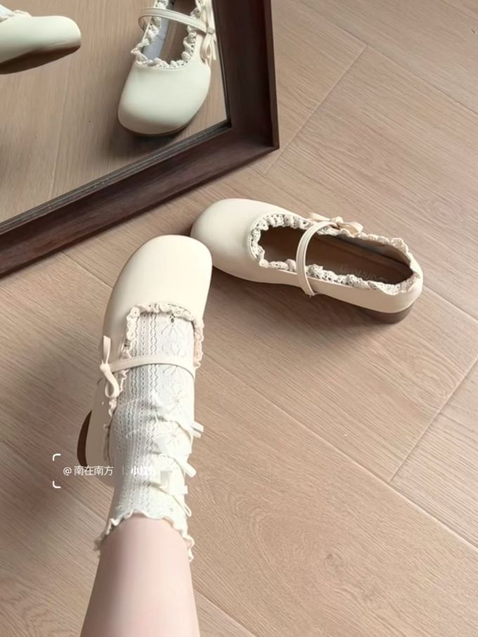 圆头 中口鞋 皮革