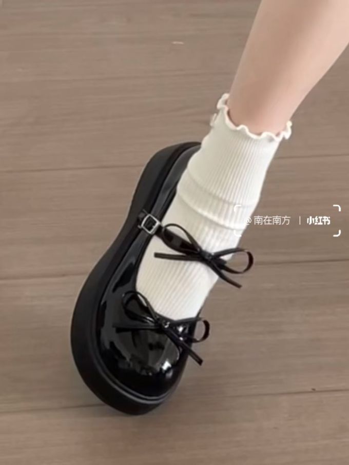圆头 袢扣 中口鞋 皮革 