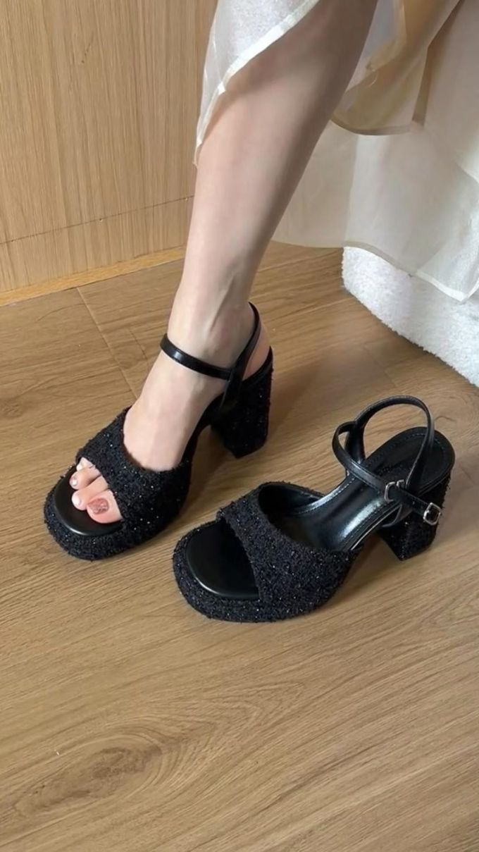 中跟 粗跟 无帮 袢扣