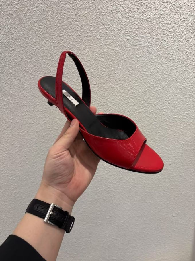 无帮 皮革