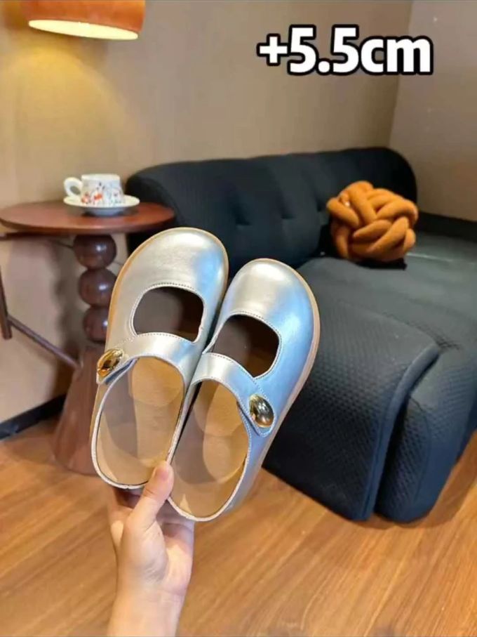 圆头 袢扣 中口鞋 皮革