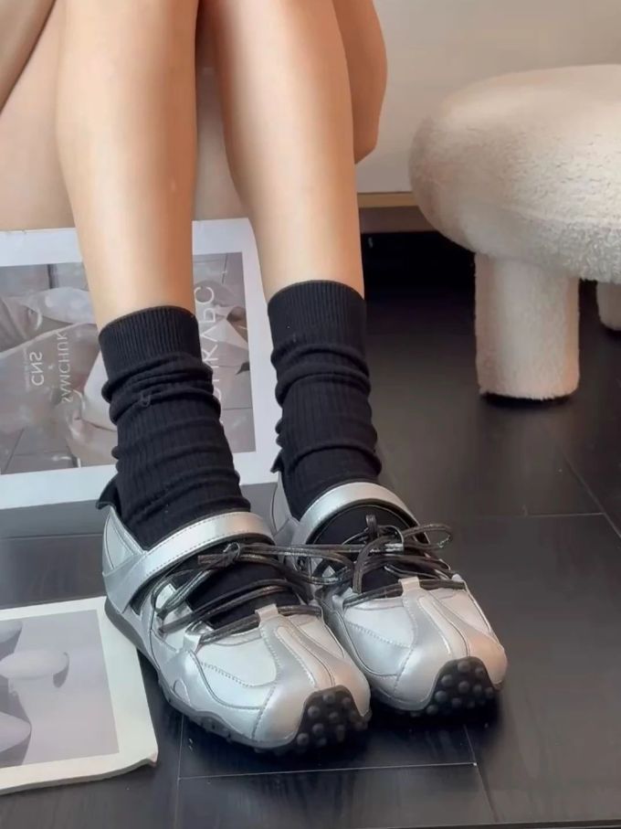 低帮 深口鞋 皮革 魔术贴