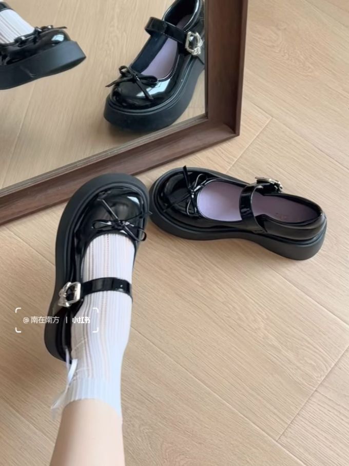 圆头 袢扣 中口鞋 皮革 