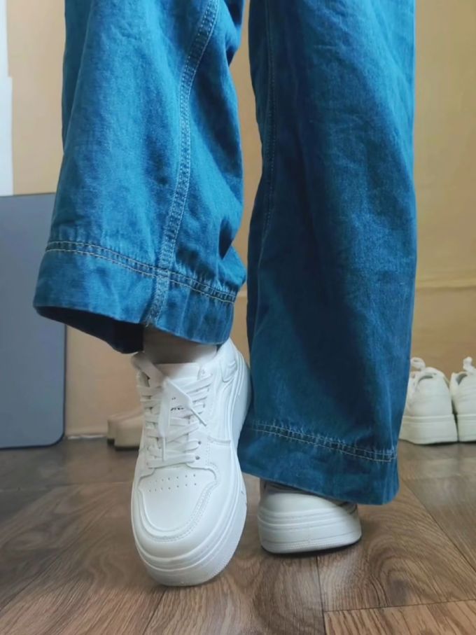 皮革 