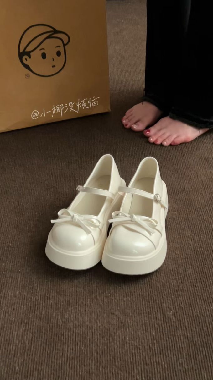 圆头 袢扣 皮革 