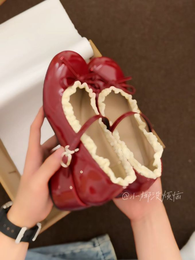 圆头 袢扣 中口鞋 皮革