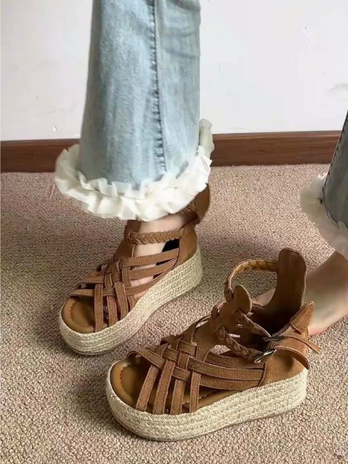 坡跟 无帮 皮革