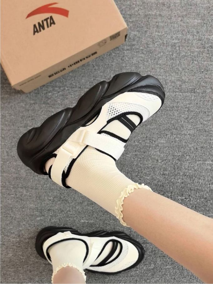 圆头 低帮 插扣 中口鞋 皮革 
