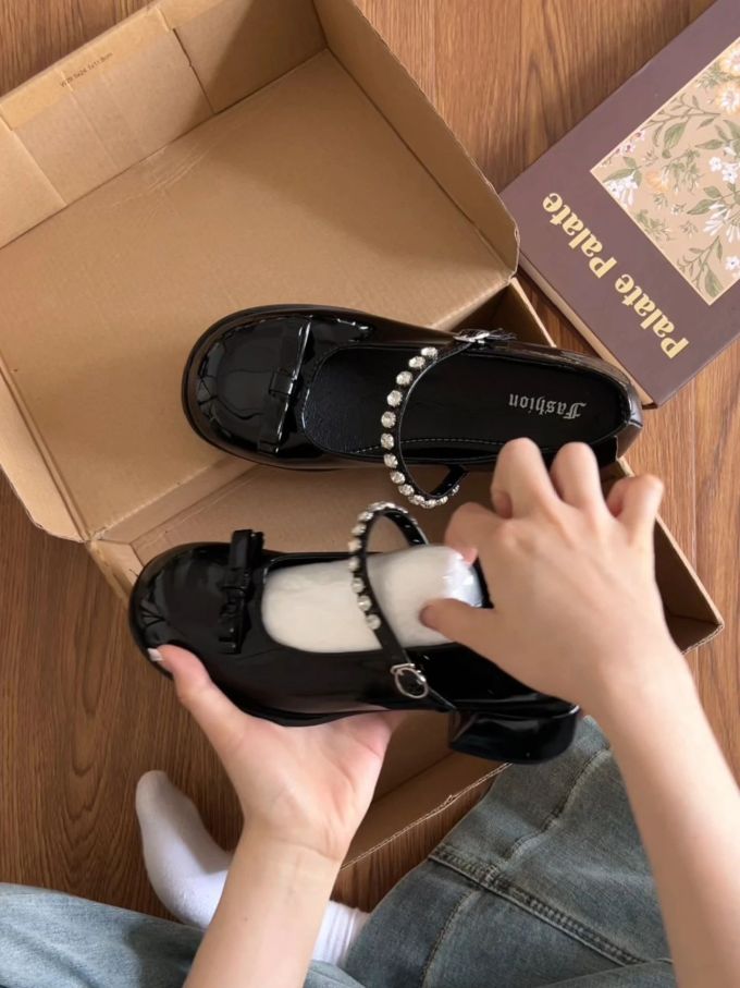 袢扣 中口鞋