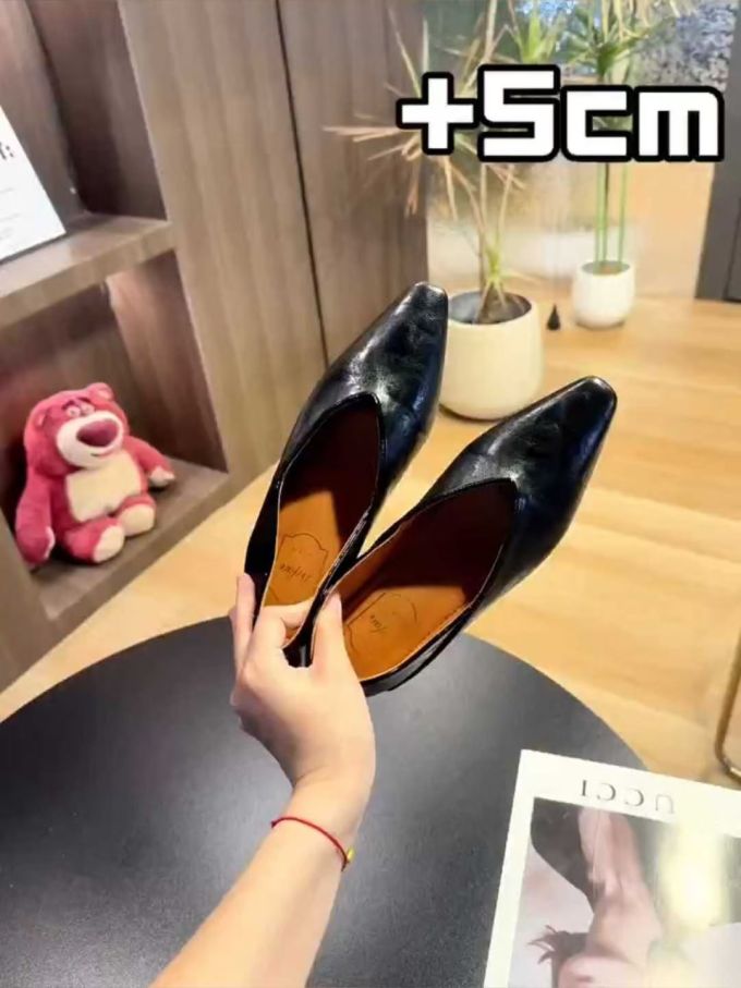 尖头 低帮 一脚蹬 浅口鞋 皮革