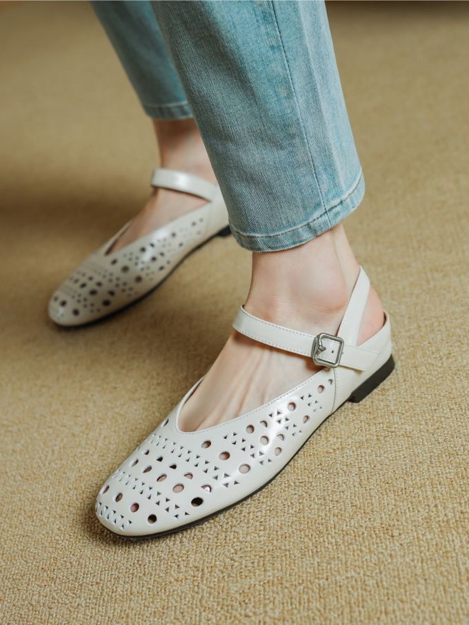 圆头 袢扣 中口鞋 皮革