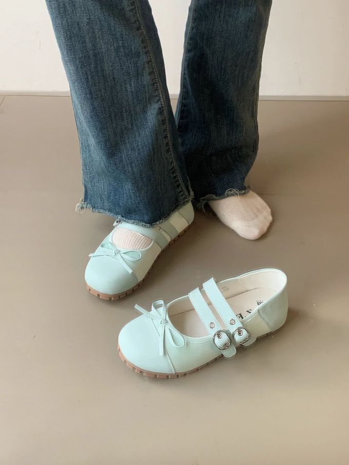 圆头 袢扣 中口鞋 皮革