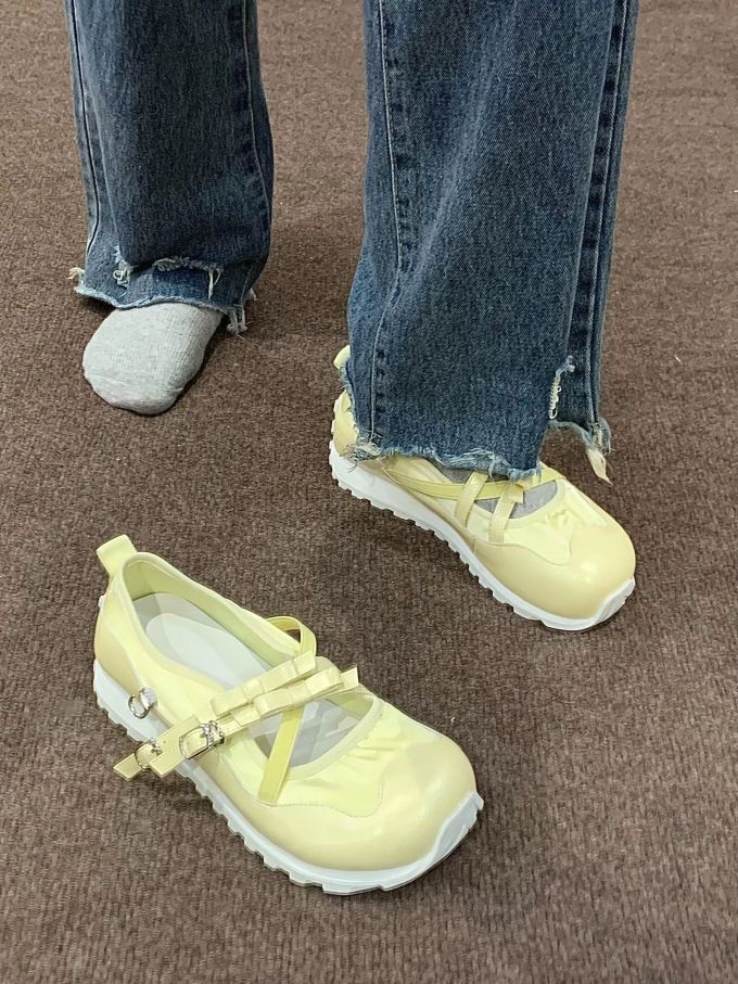 圆头 袢扣 中口鞋