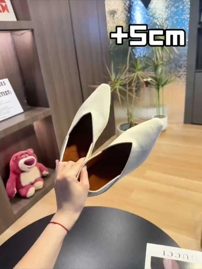 尖头 低帮 一脚蹬 浅口鞋 皮革