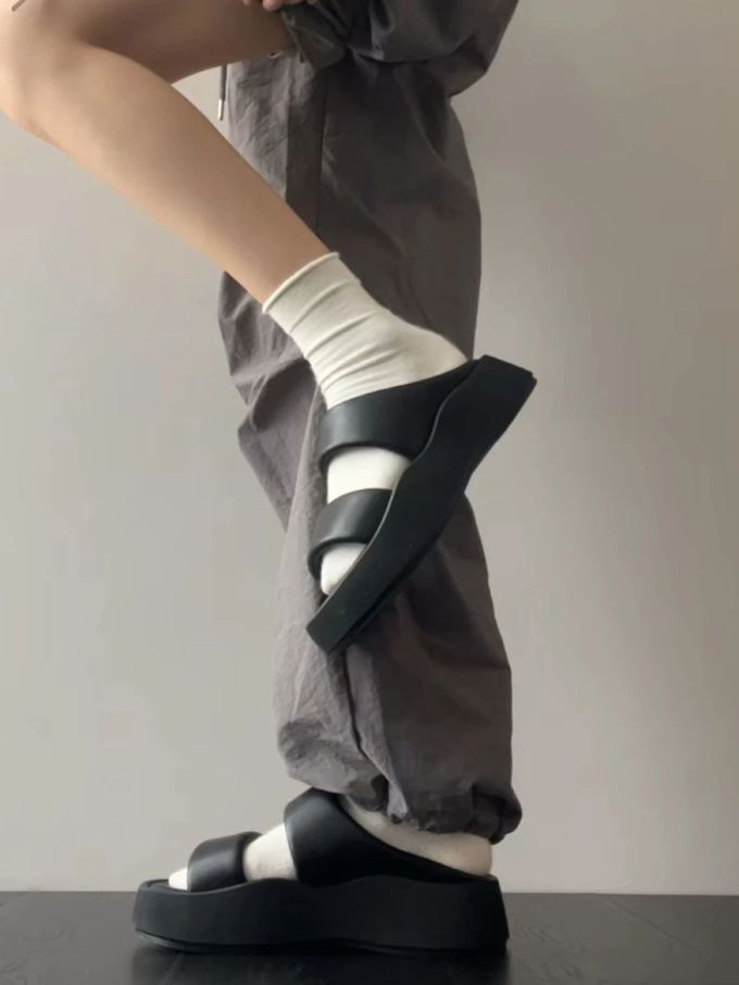 无帮 