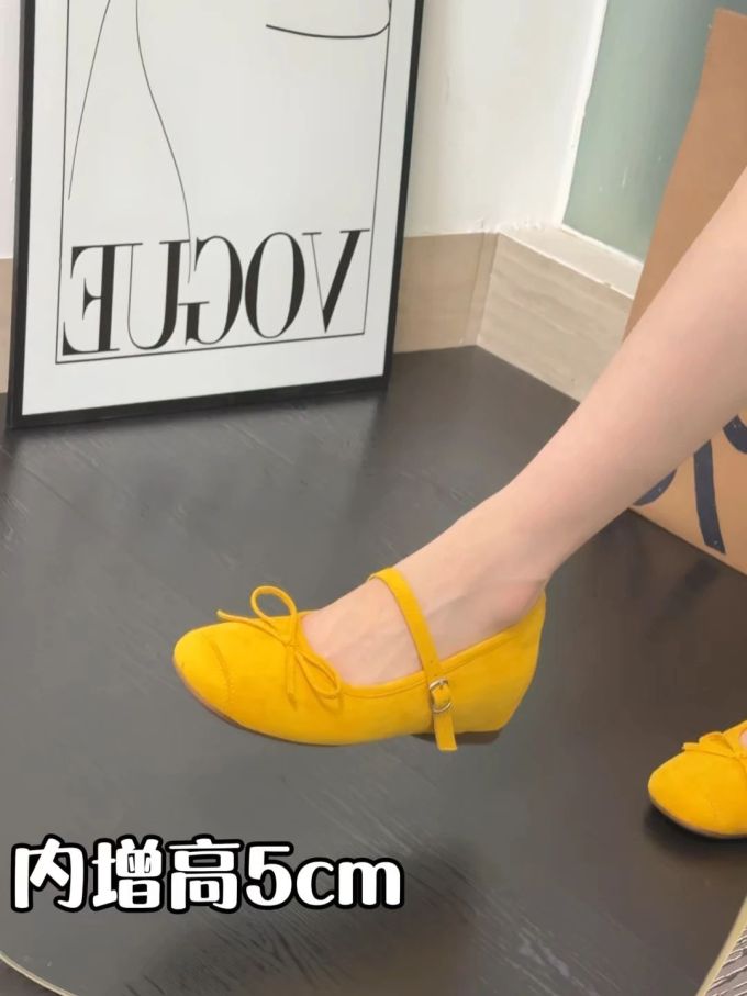 圆头 袢扣 中口鞋 皮革
