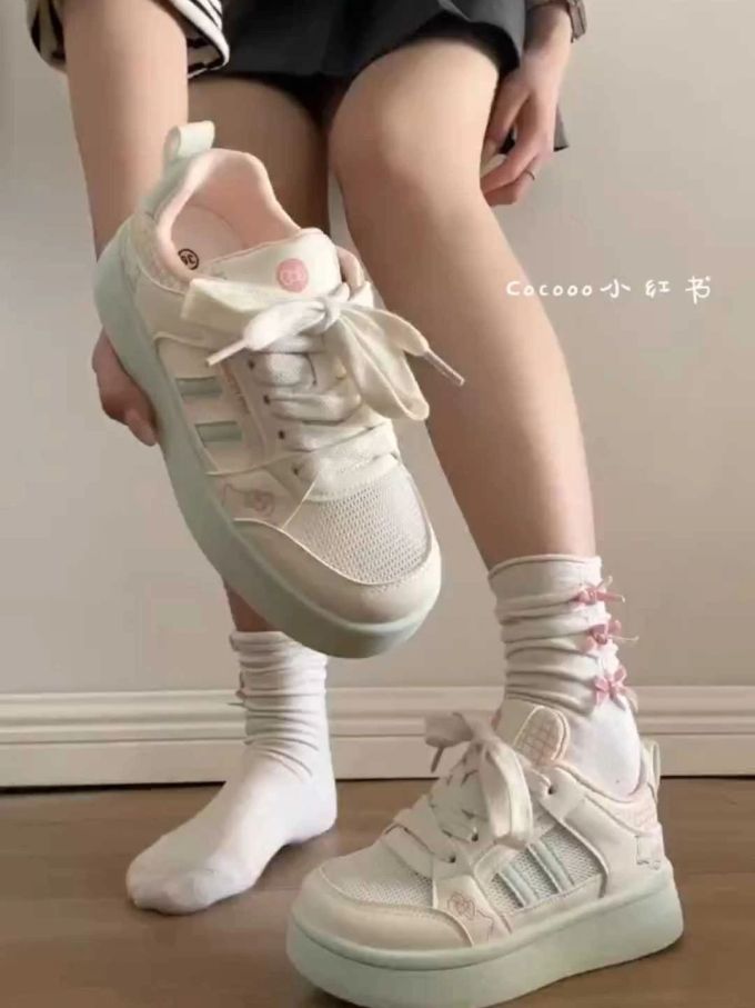 低帮 系带 魔术贴 皮革