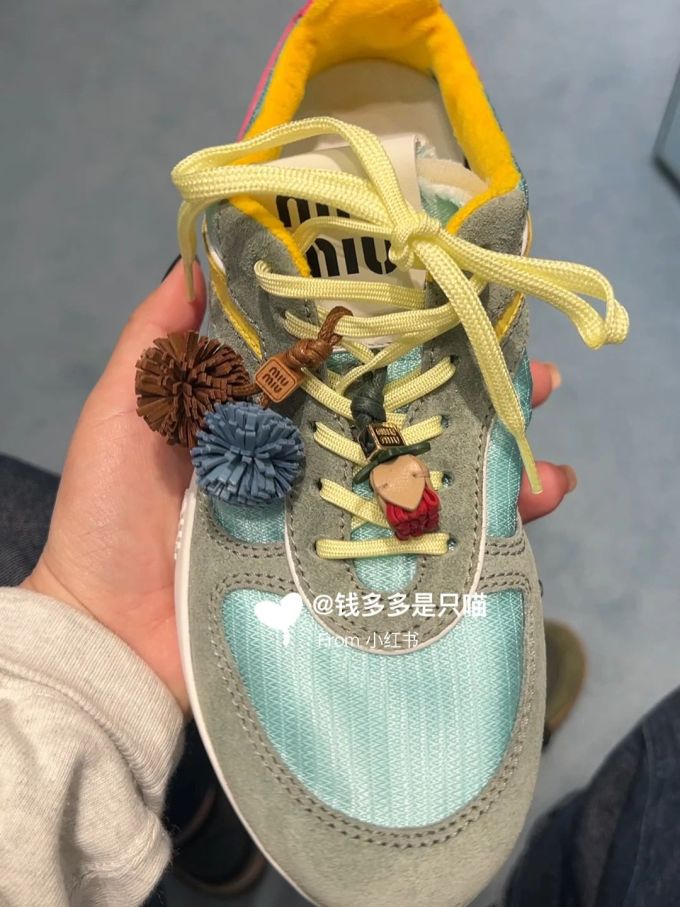 系带 皮革