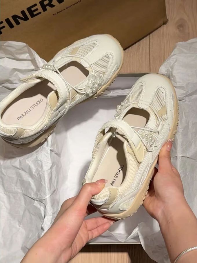 圆头 低帮 中口鞋 网面