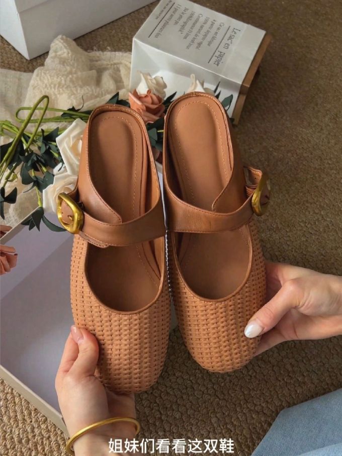低帮 中口鞋 网面