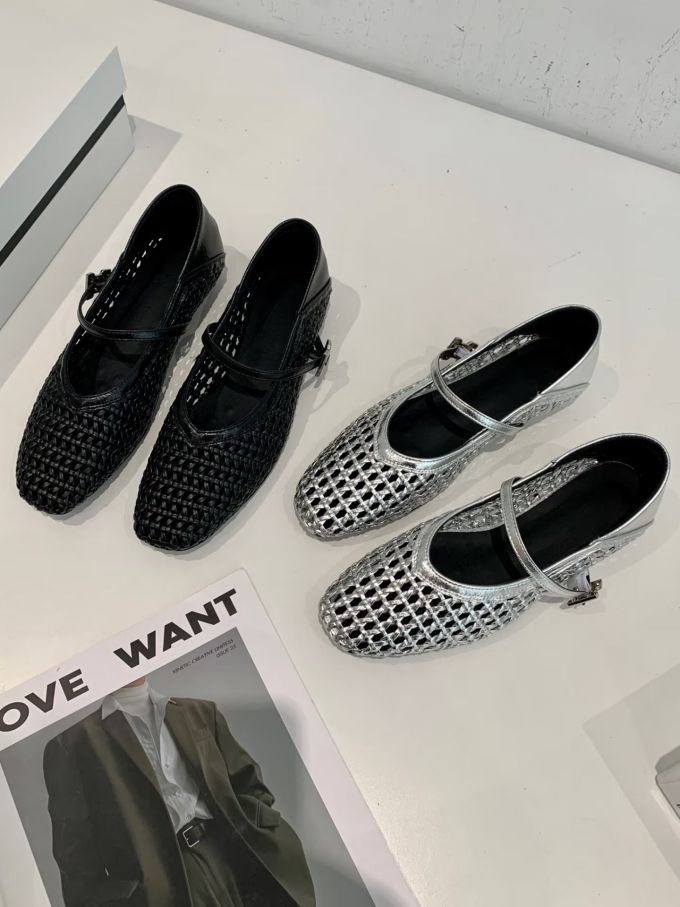 圆头 袢扣 中口鞋 皮革 