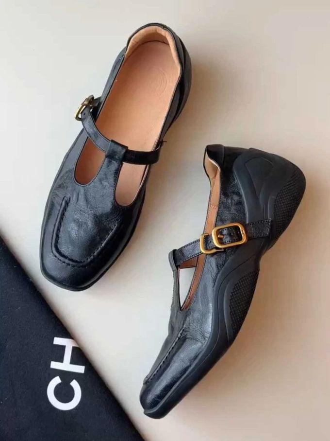 中口鞋 皮革