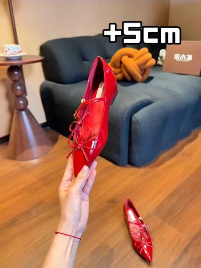 低帮 袢扣 浅口鞋 皮革