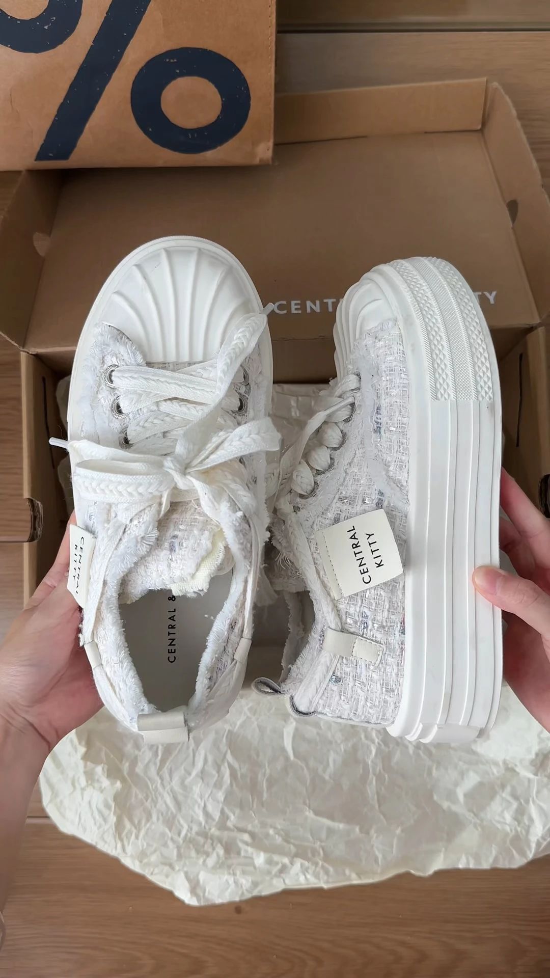 低帮  - VALI鞋履AI设计主图